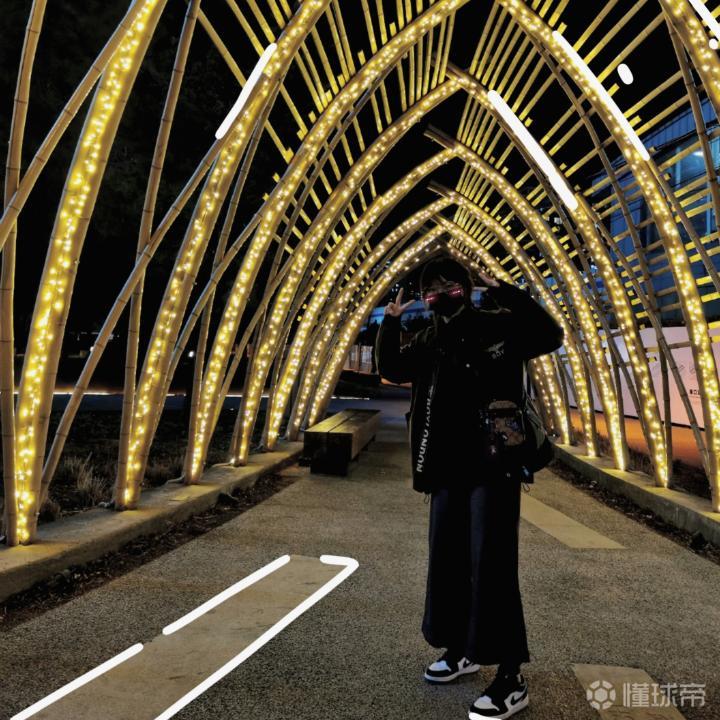 女足球习时候你雯晒照球，有员王妍有时从中学候你赢截图